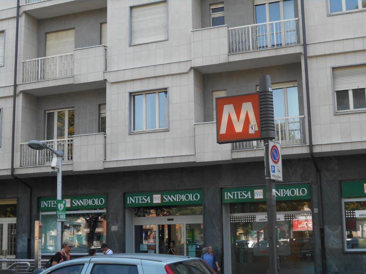 トリノA 10 Minuti Di Metro Dal Centroアパートメント エクステリア 写真